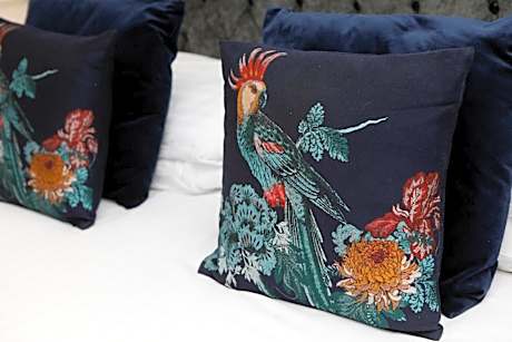 Deluxe King Size Room