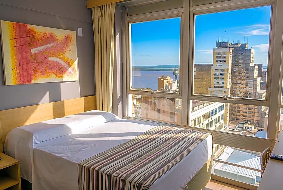 Hotel Dan Inn Express Porto Alegre - Próximo ao Complexo Santa Casa e Araújo Viana