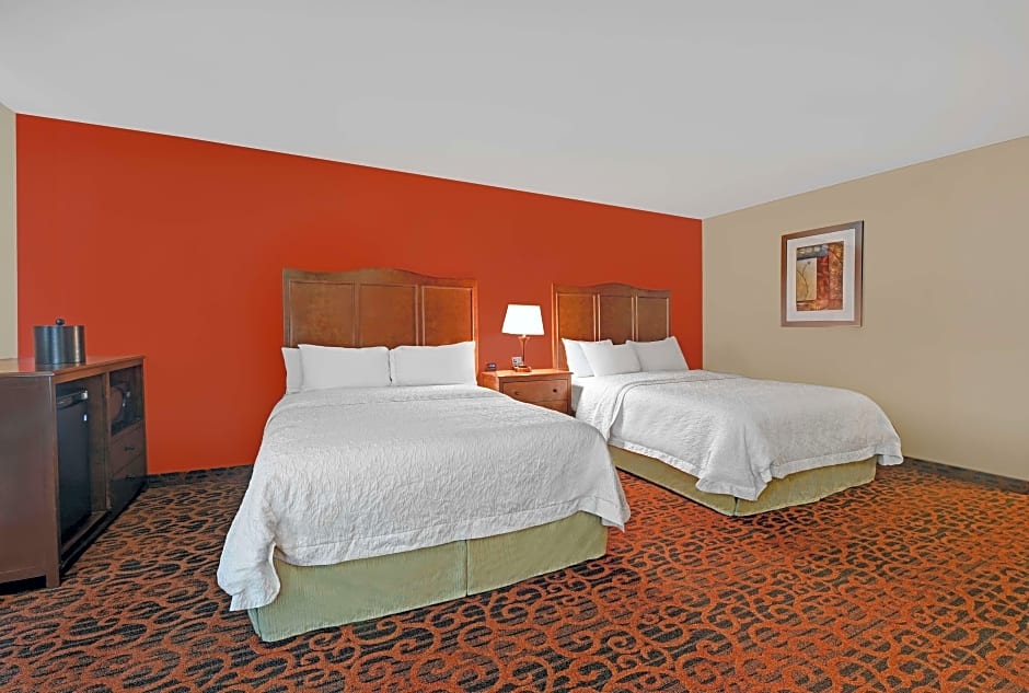 Photo 1 of 10 of 2 Double Beds, Hearing/Mobility Accessible, Bathtub