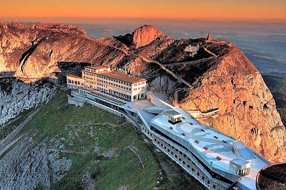 Hotel Pilatus-Kulm