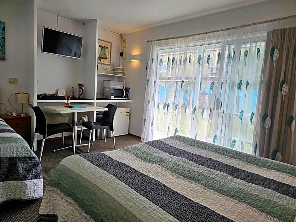 Albert Number 6 Motel