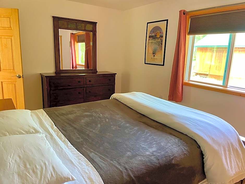 Talkeetna Wilderness Lodge & Cabin Rentals