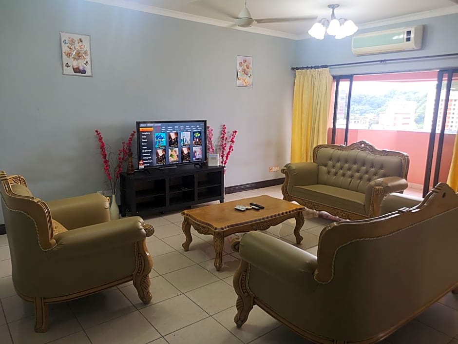 Homestay Marina Court