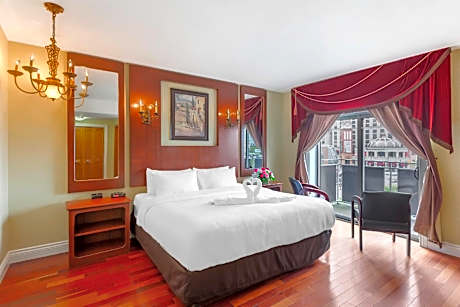 1 King Bed, Nonsmoking