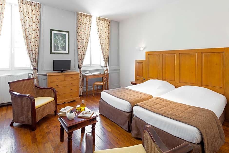 Appart Hotel Charles Sander