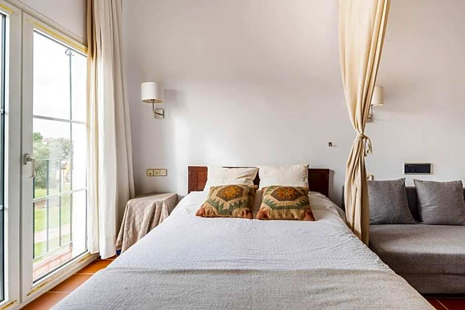 GINVA - Apartahotel El Rocio-Doñana