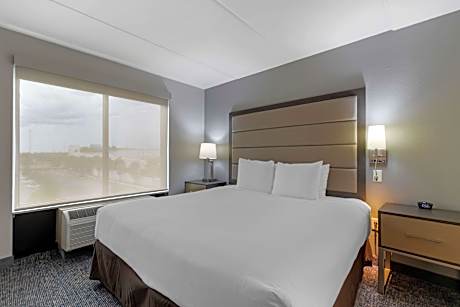 Suite-1 King Bed Nsmk Pillow Micrfg Sofbd Full Breakfast