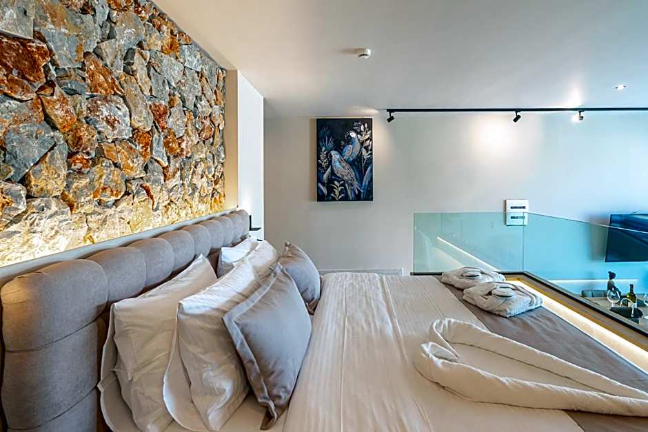 Pathos SeaSide Suites