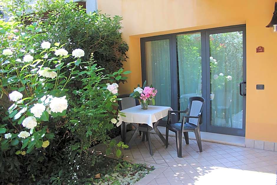 Admiral Hotel Villa Erme