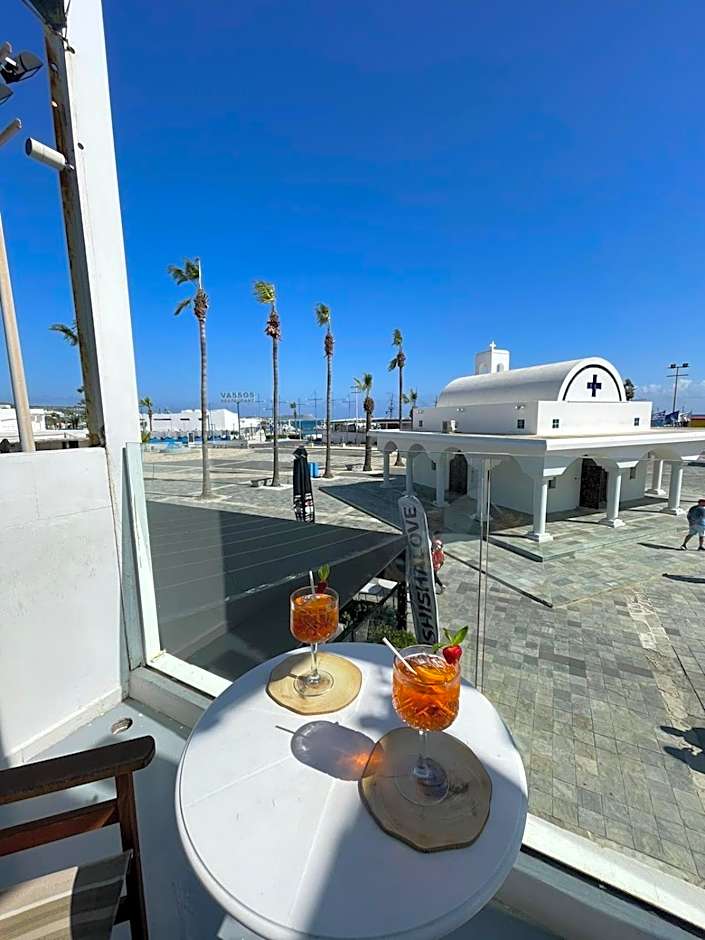 Ocean Dreams Suites - By the Harbour