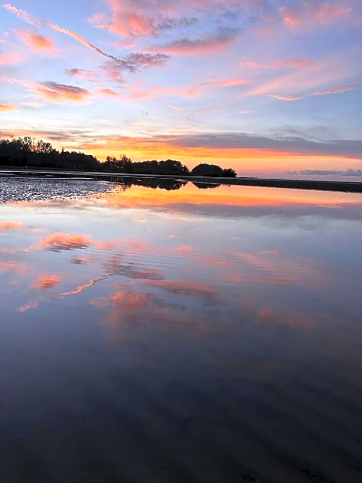Neverland Beach Village Bungalows