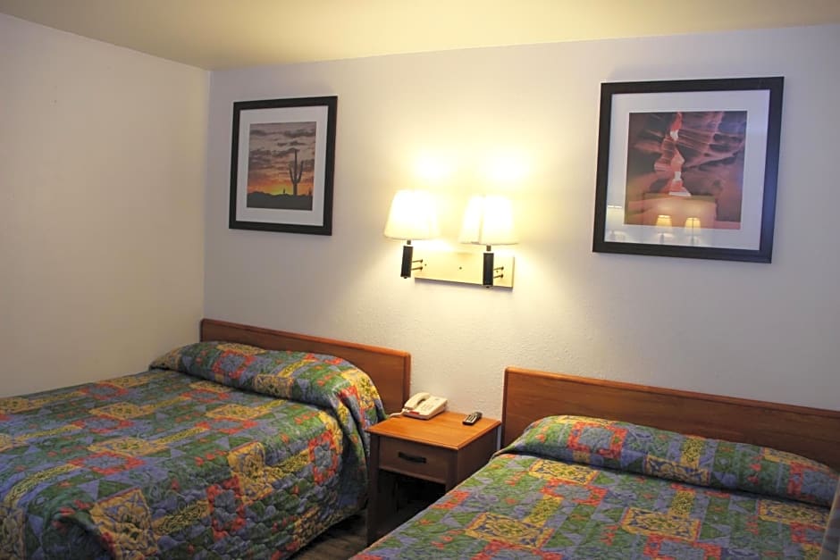 Knights Inn Grand Rapids East Airport