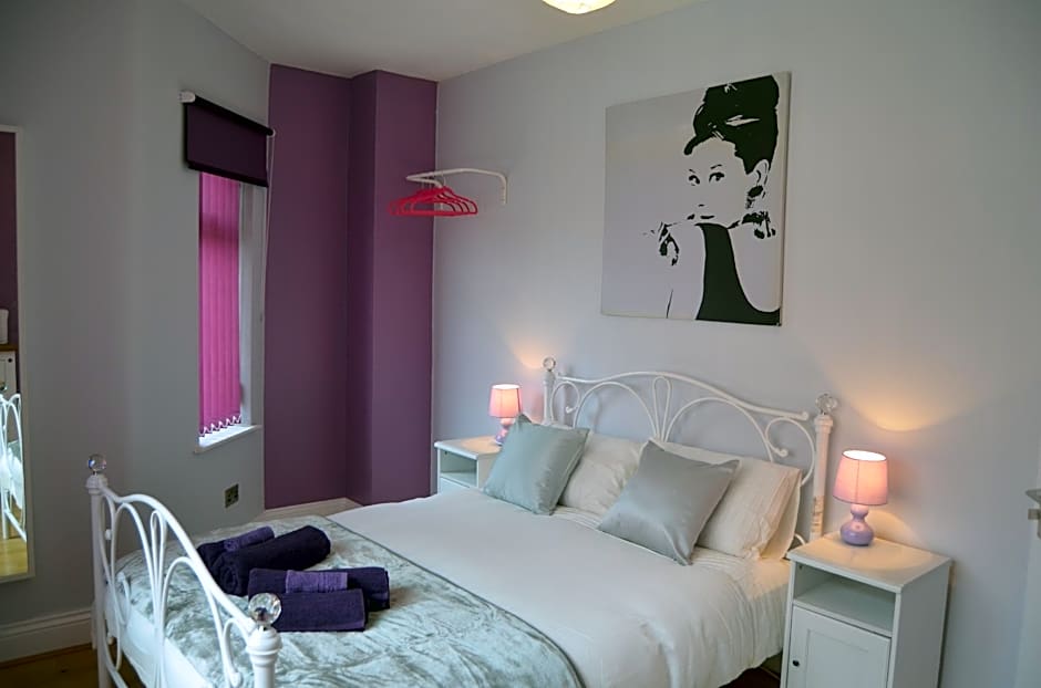 Old Trafford Guest House