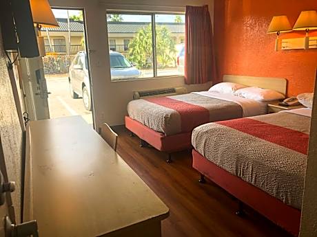 Premium Quadruple Room