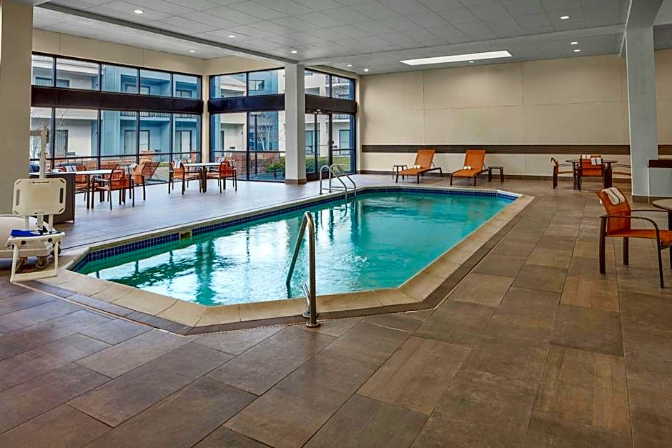 Courtyard By Marriott Columbus Dublin