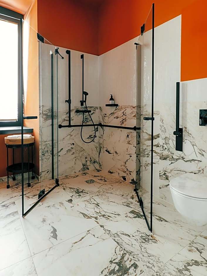 WELTWIEN Luxury Art Apartments & Free Parking