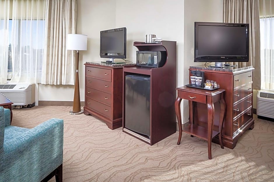 DoubleTree By Hilton Hotel Boston - Milford