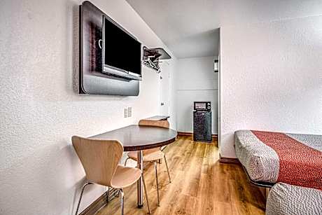 Deluxe two Double bed - Non-Smoking