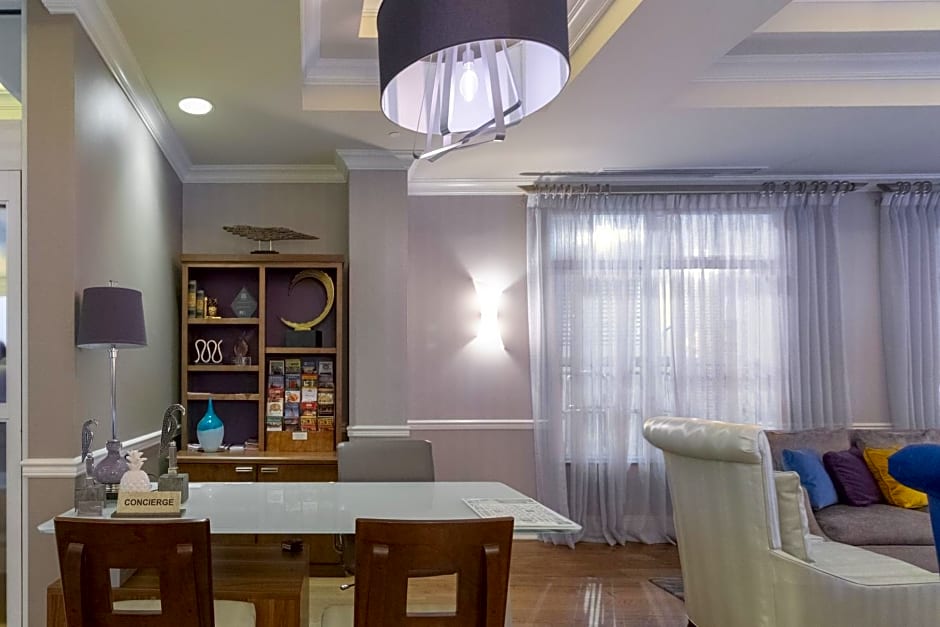 Holiday Inn Express Savannah - Historic District, an IHG Hotel