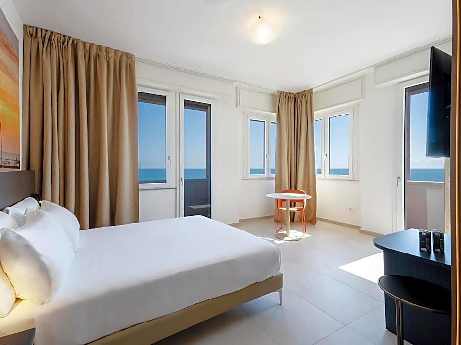 B&B HOTEL Pesaro Des Bains