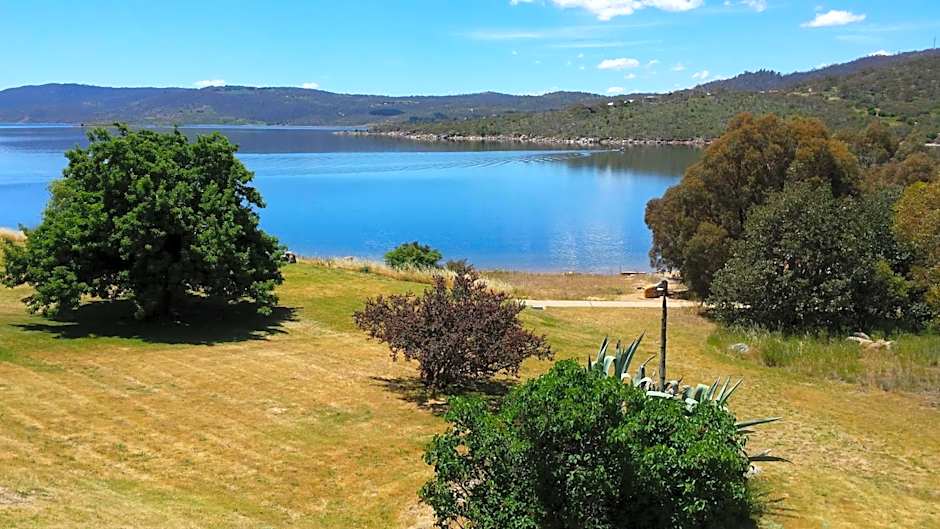 Lake Jindabyne Hotel