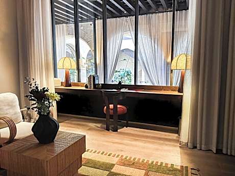 Standard Suite