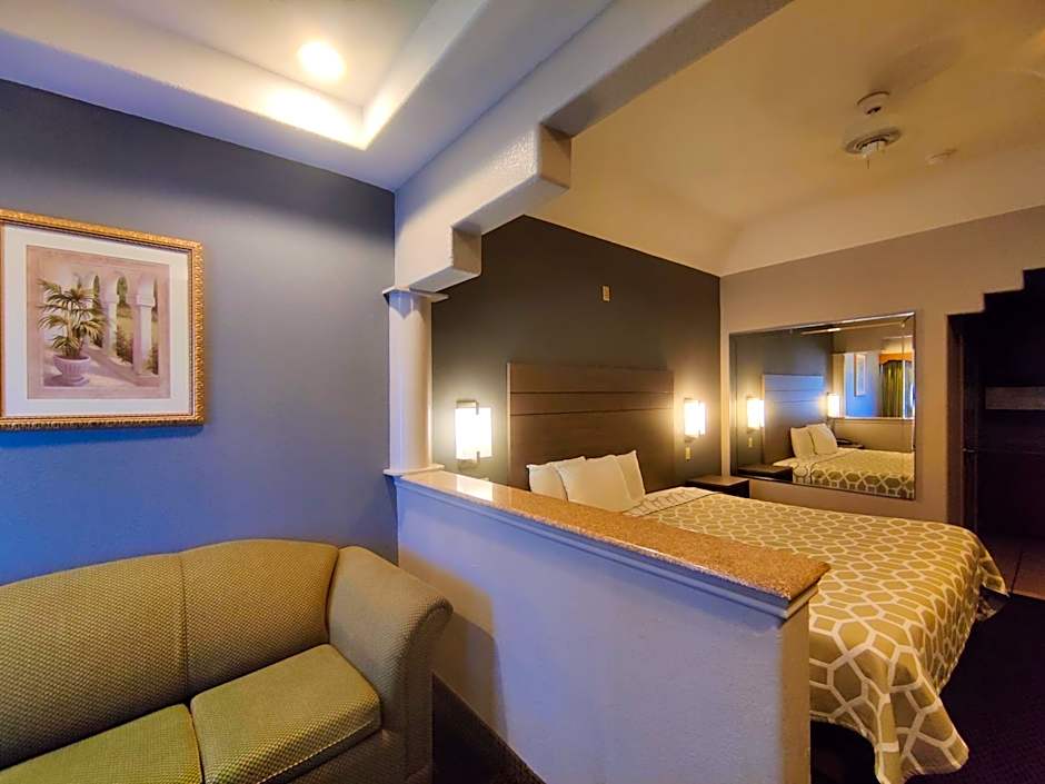 Regency Inn & Suites By Capital O Houston IAH Airport