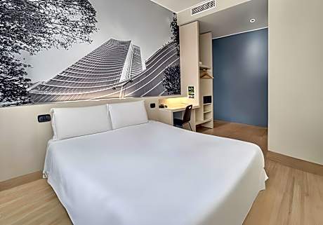 Double Room with View