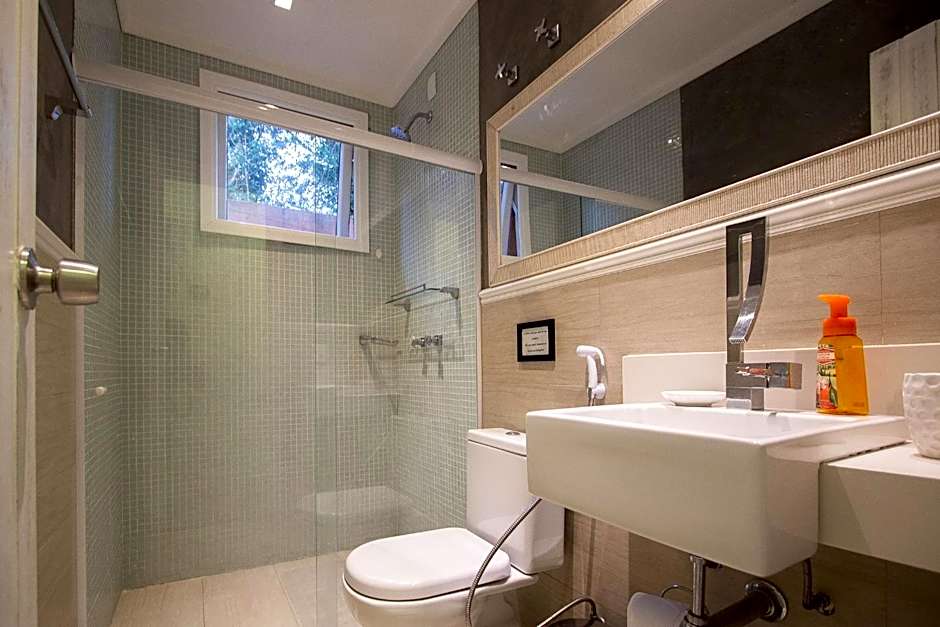 Búzios praia de Geribá, piscina e churrasqueira