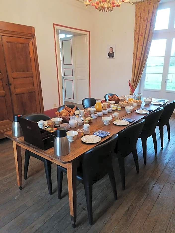 CHATEAU DE CHAVANNES