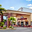 Howard Johnson by Wyndham Ft. Myers FL