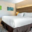Holiday Inn Express & Suites Clarion By IHG