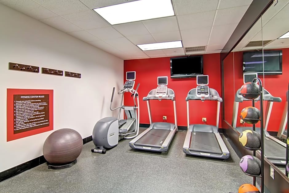 Homewood Suites by Hilton Newark-Cranford