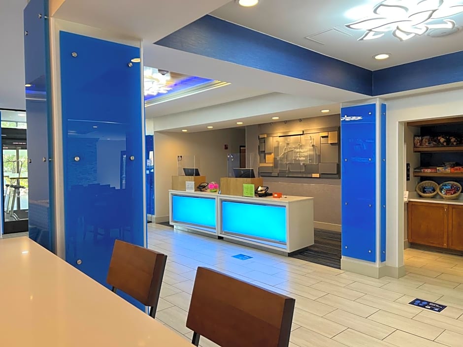 Holiday Inn Express & Suites Columbia - East Elkridge By IHG