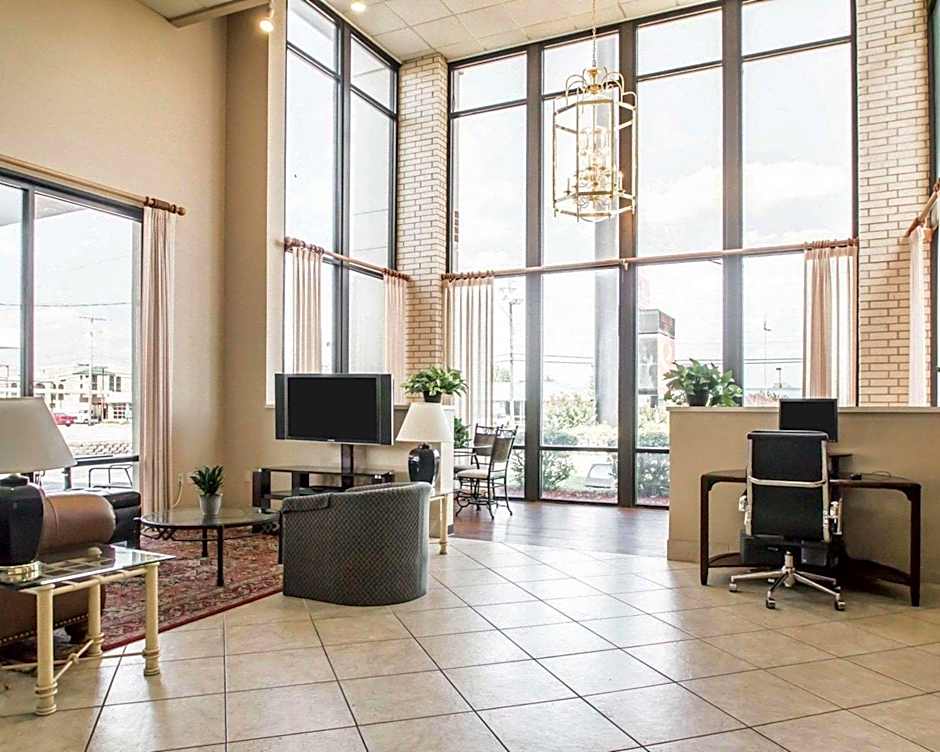 Econo Lodge Springfield I-44