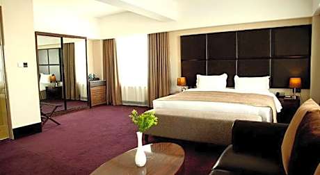 The Corporate Hotel And Convention Centre