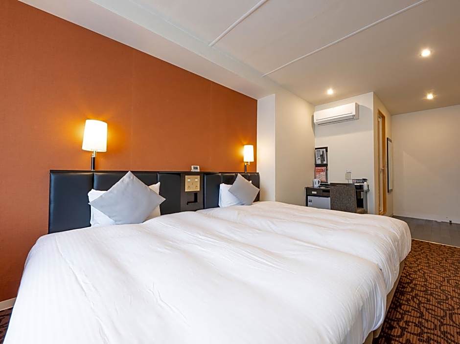 Tabist S hyde Park Koga Station