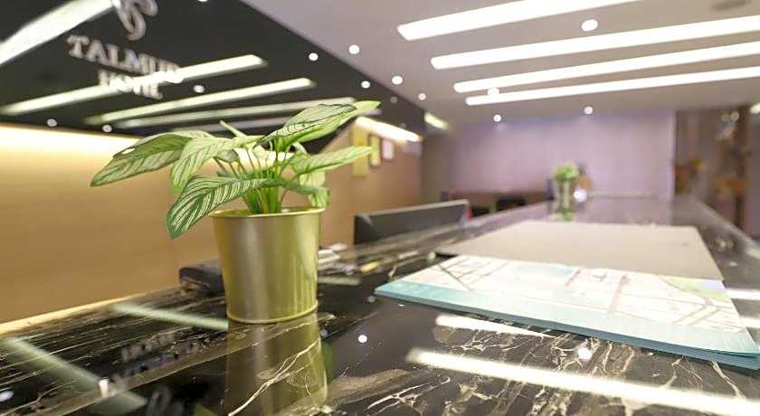 Talmud Hotel Yizhong