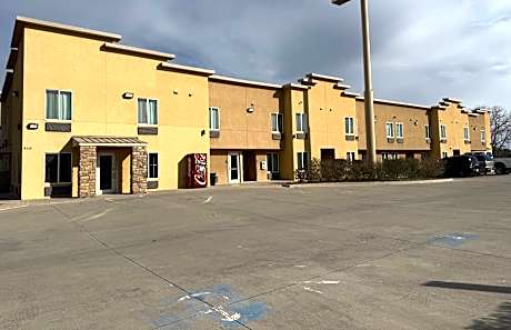West Worth Inn & Suites White Settlement