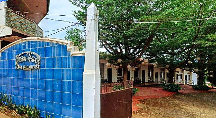 RedDoorz @ Dream Haven Bed & Breakfast