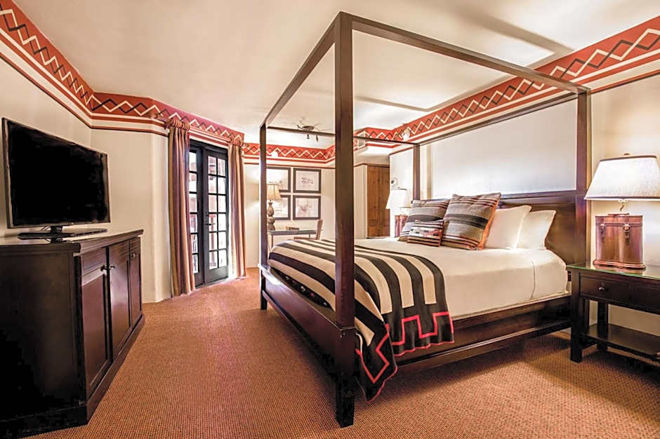 Inn At Loretto