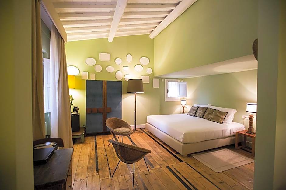 AdAstra Suites