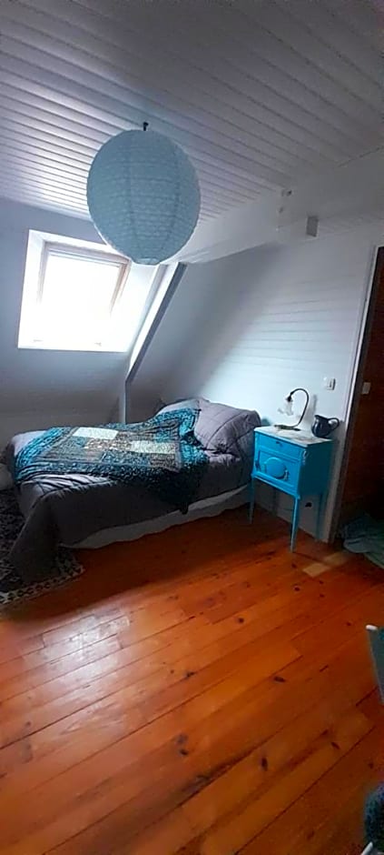 Aux portes de locronan