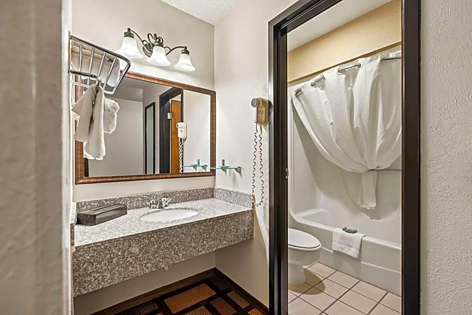 Best Western Tower West Lodge