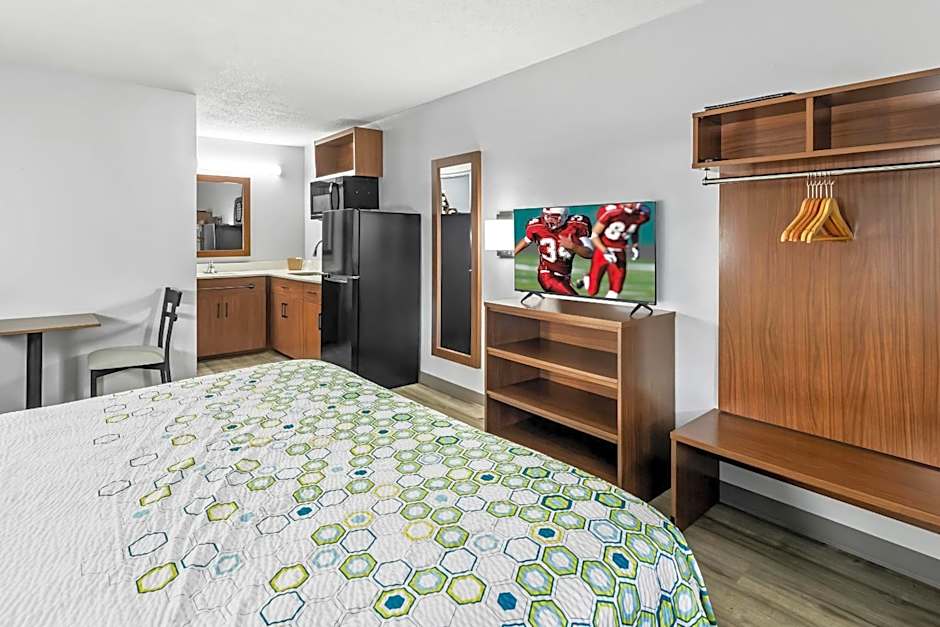 HomeTowne Studios Florence, KY-Cincinnati Airport