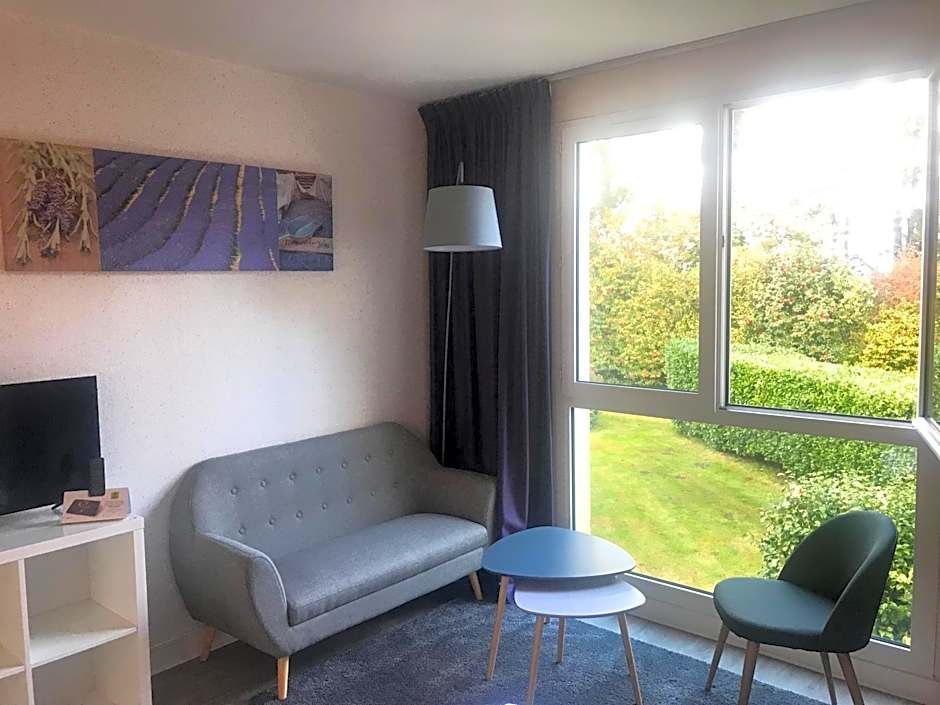 Logis Latitude Ouest Hôtel Restaurant & Spa