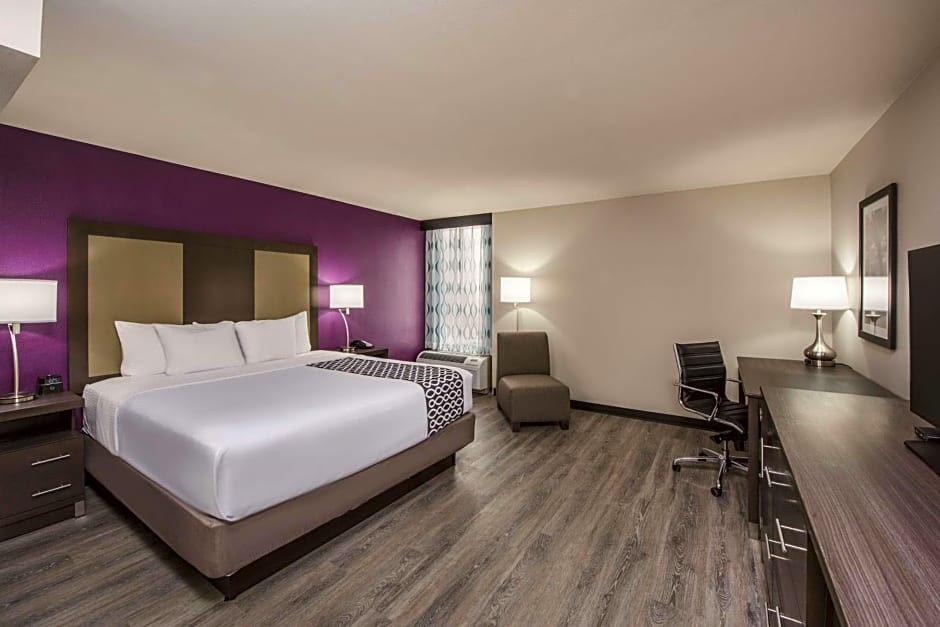 La Quinta Inn & Suites by Wyndham Festus - St. Louis South