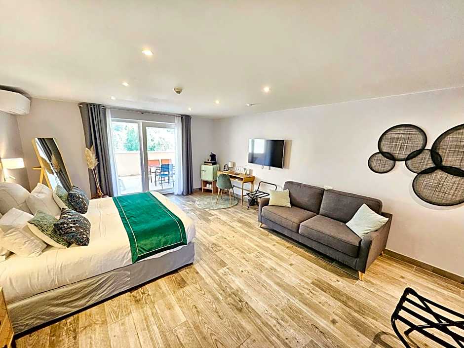 Domaine Ribiera, Hotel 5 Etoiles, SPA & Golf - Forcalquier