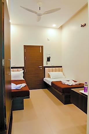 Standard Twin - Air Conditioning