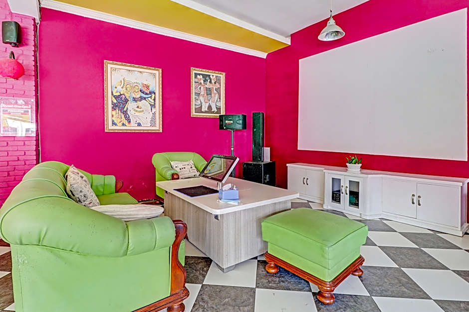 OYO 90617 Rumah Oma Opa